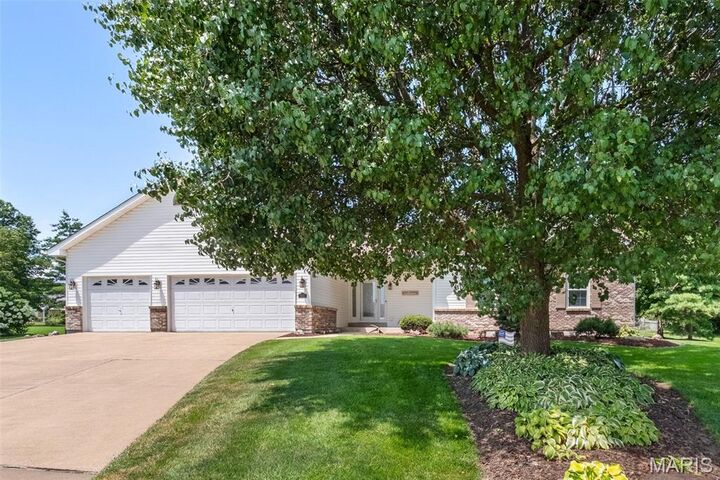 Property Photo: 2603 Winter Haven Drive MO 63366