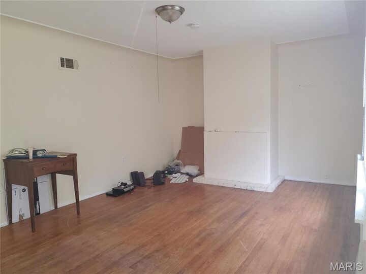 Property Photo:  768 Leon Street  IL 62206