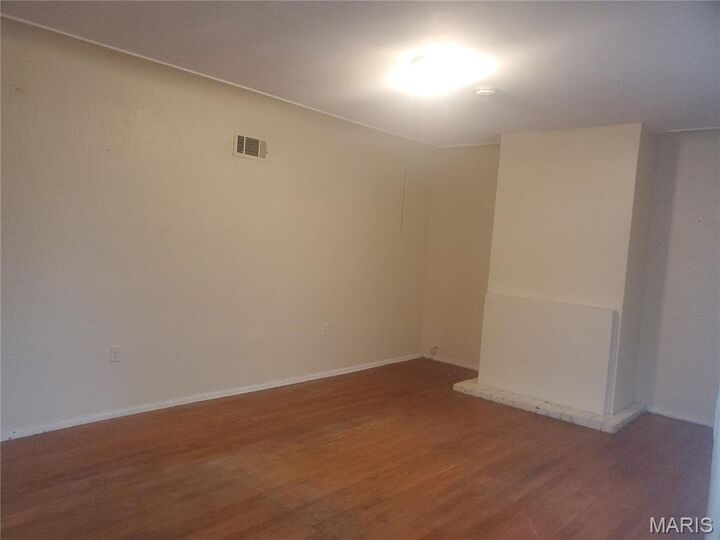 Property Photo:  768 Leon Street  IL 62206 