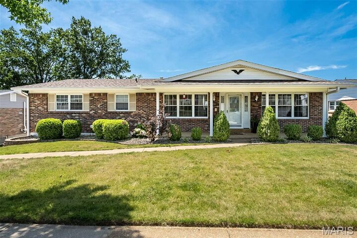 Property Photo:  3228 Hedgetree Lane  MO 63129 