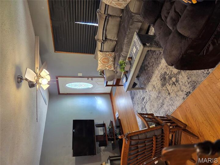 Property Photo:  1612 Venice Avenue  IL 62040 