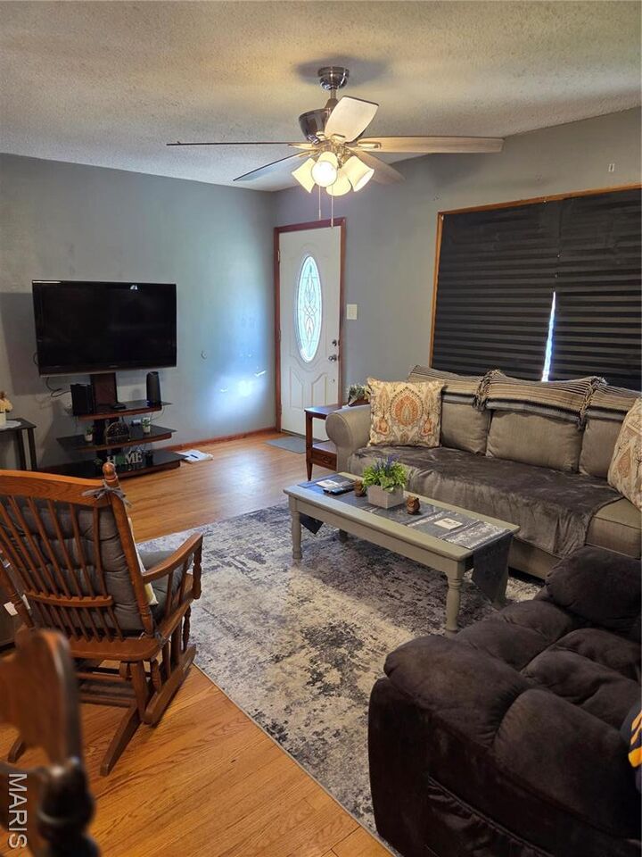 Property Photo:  1612 Venice Avenue  IL 62040 