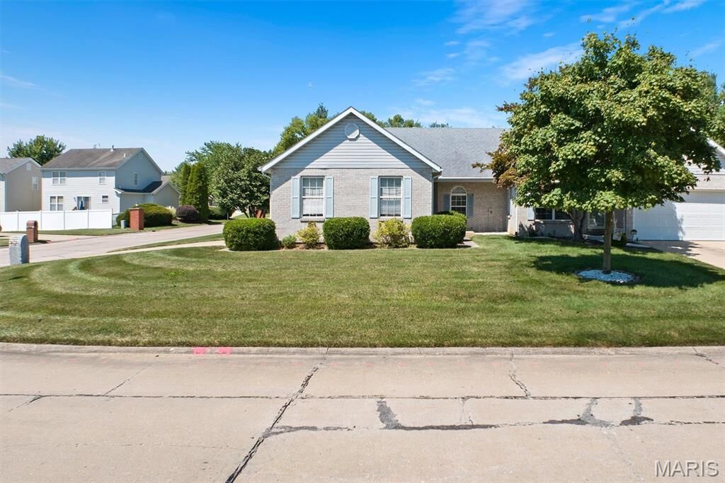 Property Photo:  313 Radcliff Road  IL 62221 