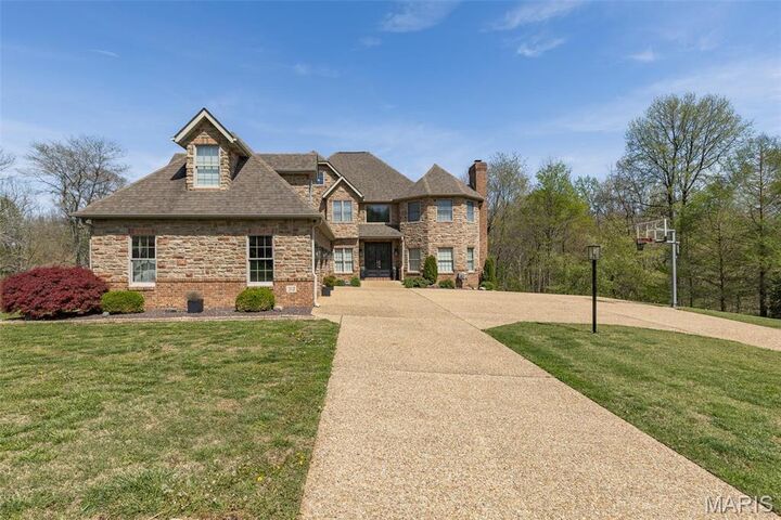 Property Photo:  312 Oak Forest Drive  MO 63755 