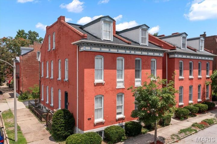 1931 Arsenal Street  St Louis MO 63118 photo