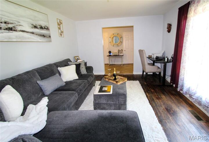 Property Photo:  6660 Lakeside Hills Drive  MO 63033 