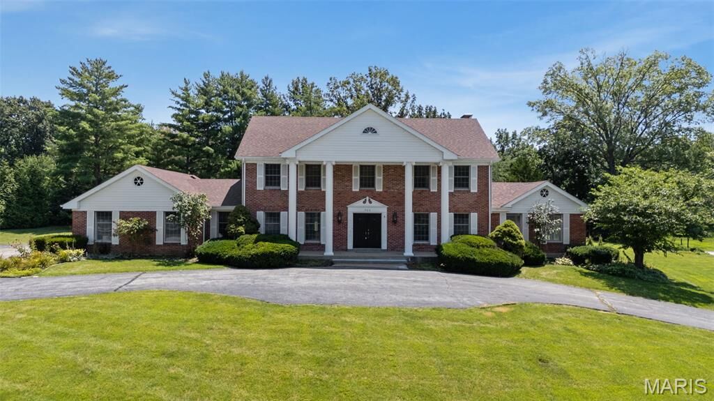 Property Photo:  966 Cabernet Drive  MO 63017 