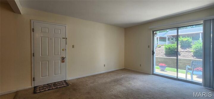 Property Photo: 1239 Creve Coeur Crossing Lane C MO 63017