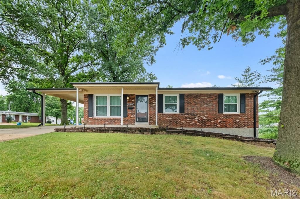 Property Photo: 4748 McCorry Drive MO 63123