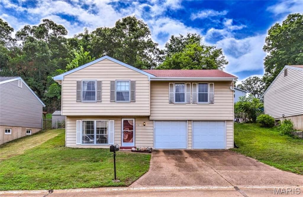 Property Photo:  2561 Somerville Drive  MO 63049