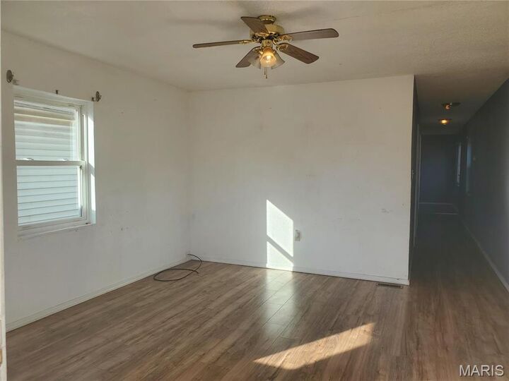 Property Photo: 805 Iowa Street IL 62060