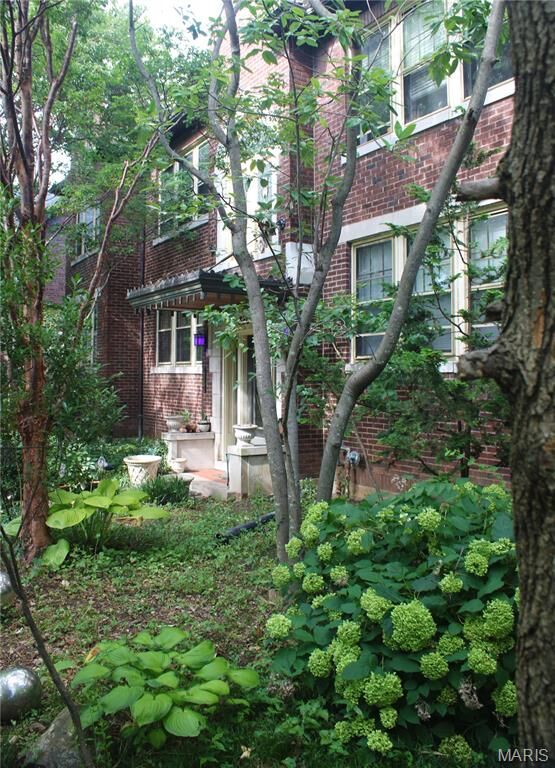 Property Photo:  820 Pennsylvania Avenue  MO 63130 