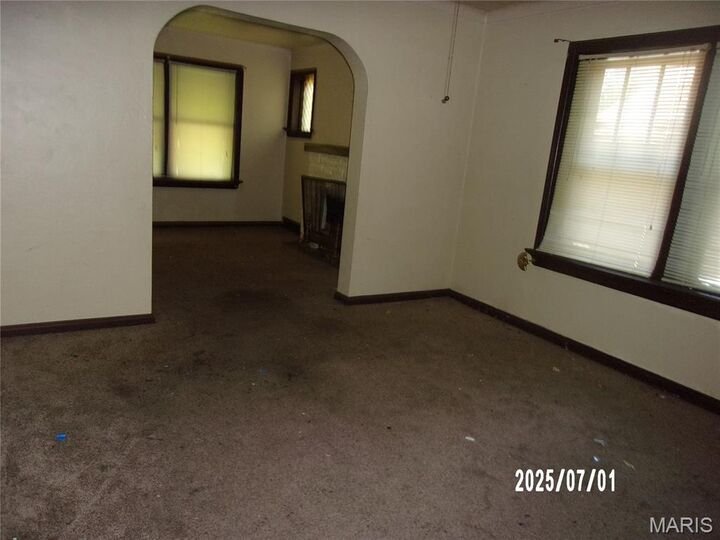 Property Photo: 6501 Woodrow Avenue MO 63121