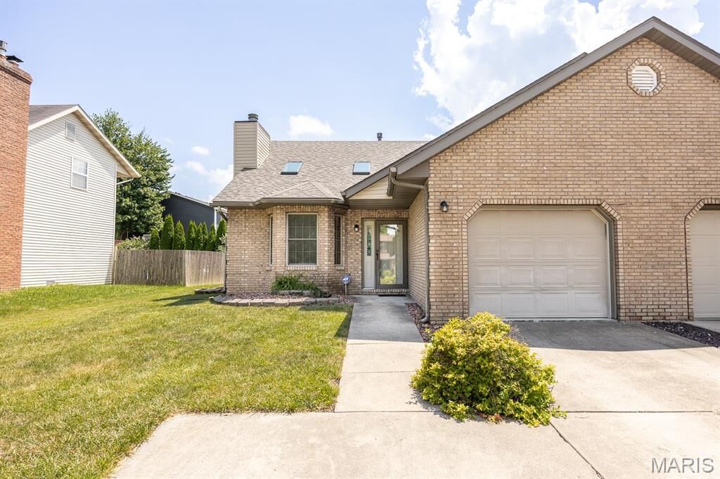 Property Photo:  2210 Greenfield Drive  IL 62221 