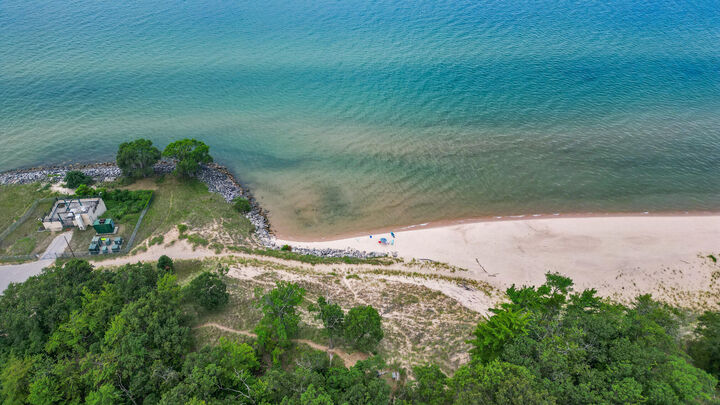 Property Photo: 3507 Winnetaska Road MI 49441