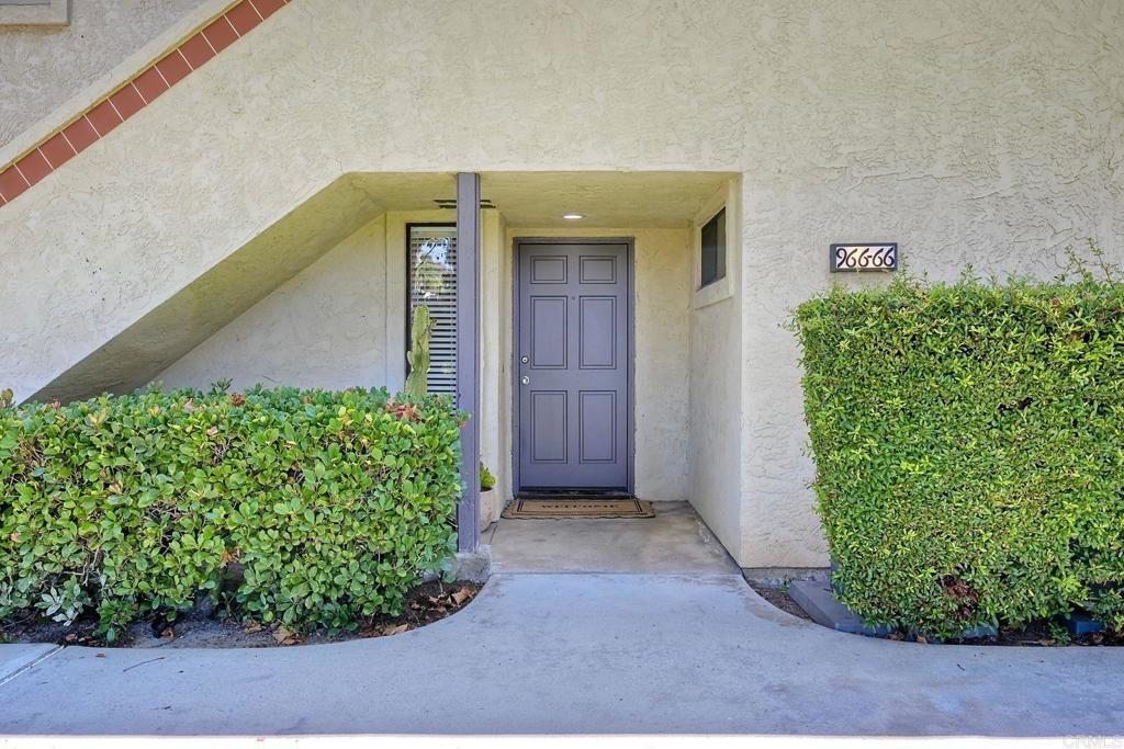 Property Photo:  966 Lupine Hills Dr 66  CA 92081 