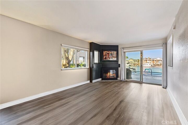 Property Photo:  17132 Bluewater Lane 150  CA 92649 