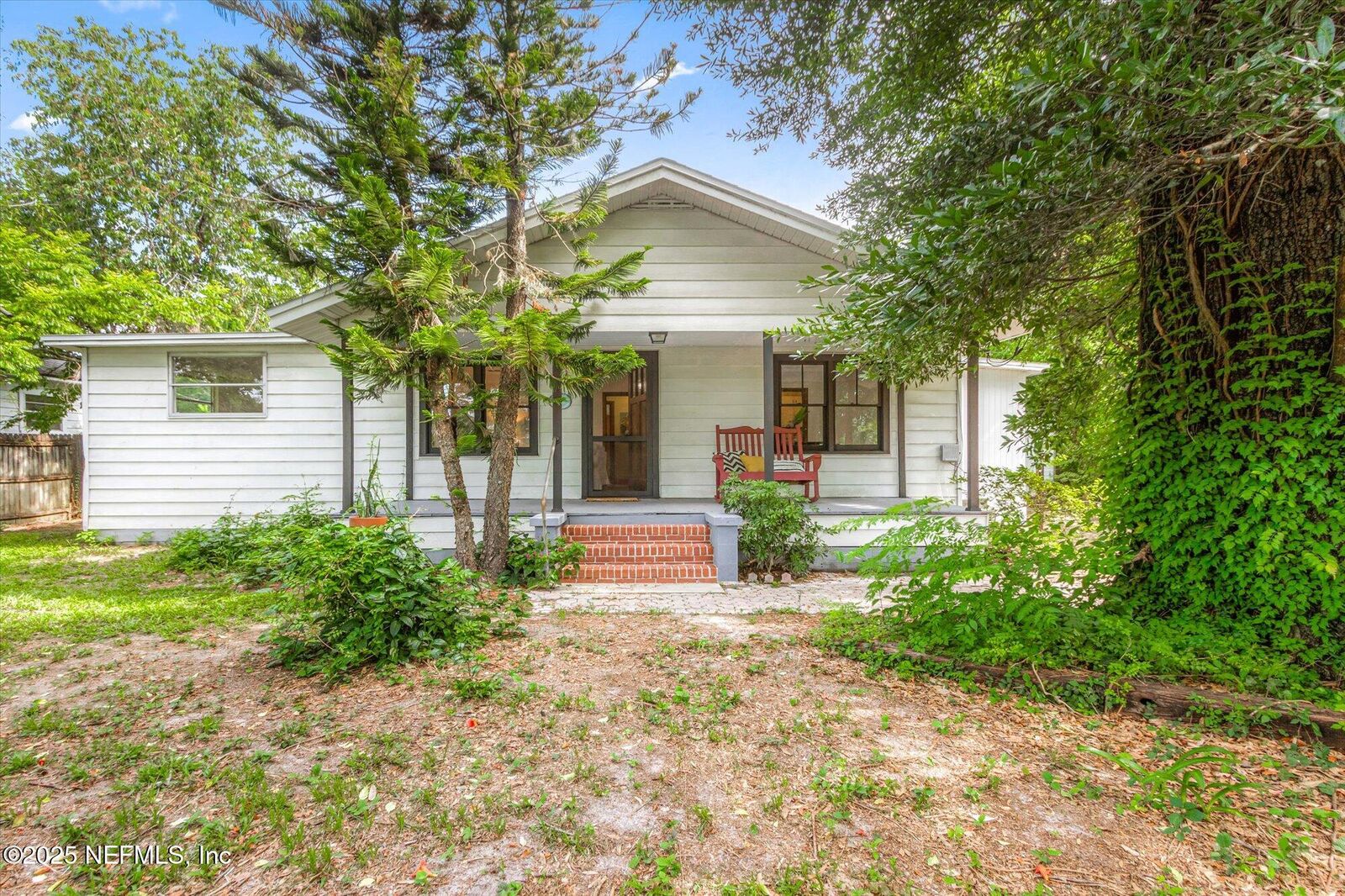 Property Photo: 7709 Eaton Avenue FL 32211