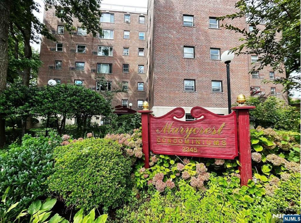 Property Photo:  2345 Linwood Avenue 5E  NJ 07024 