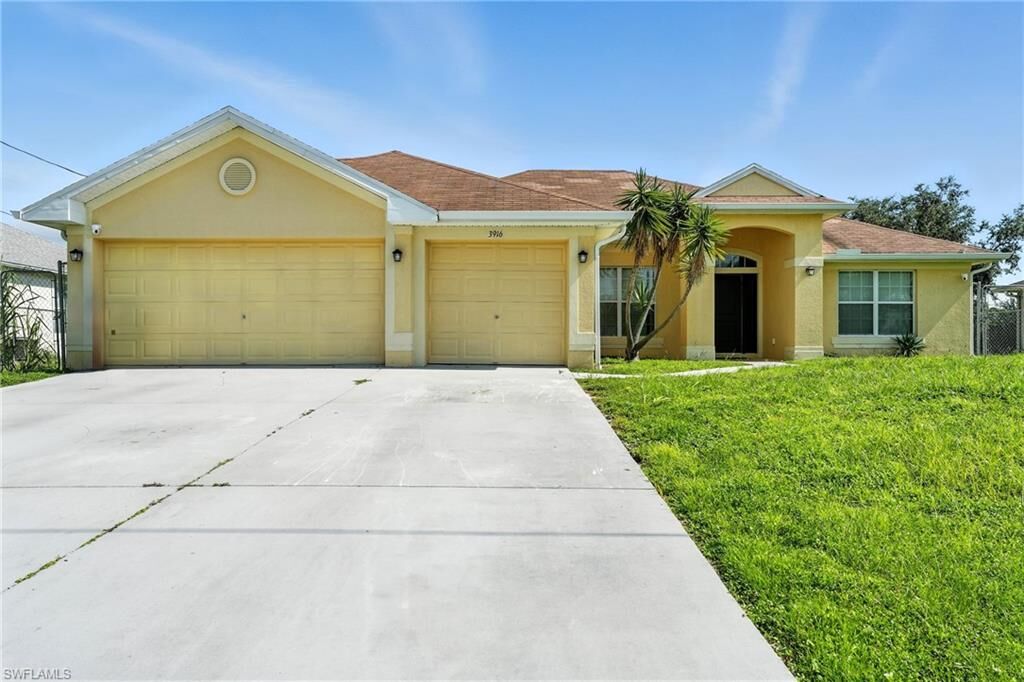Property Photo:  3916 4th St SW  FL 33976 