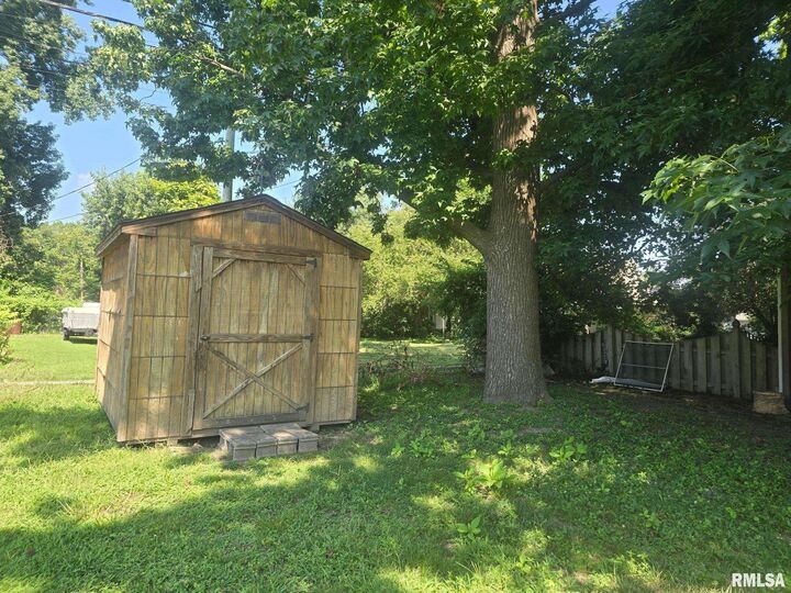 Property Photo:  419 N 21st Street  IL 62948 