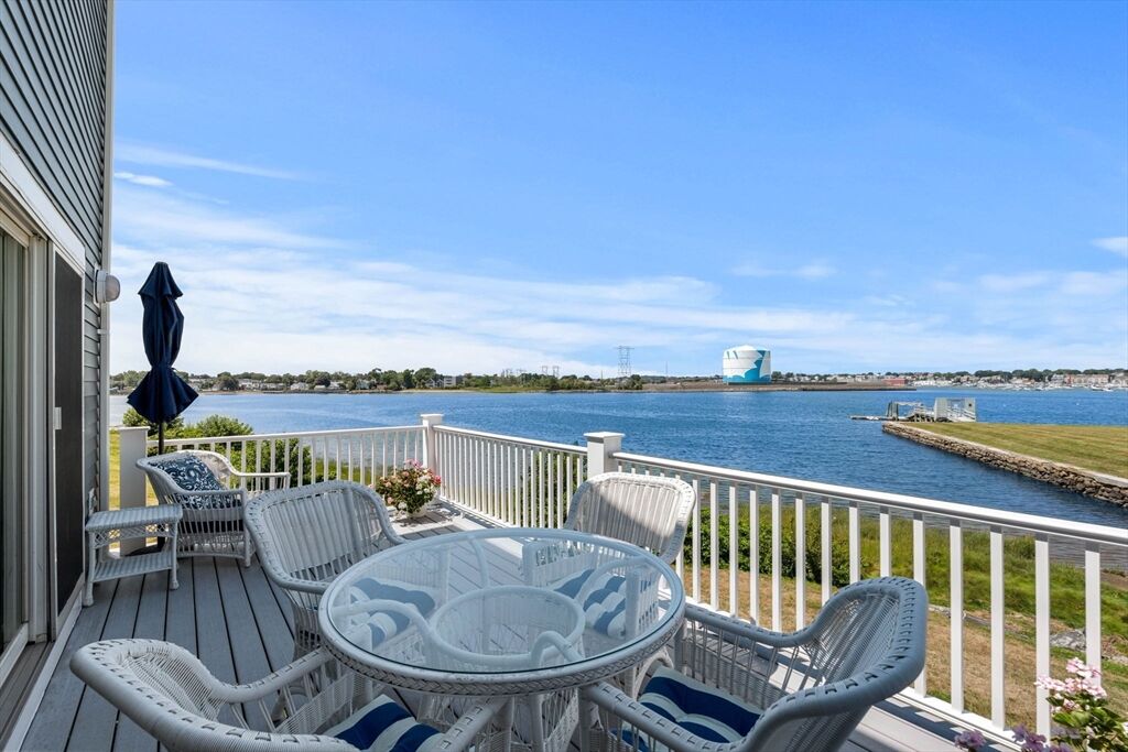 Property Photo: 30 Settlers Way 30 MA 01970