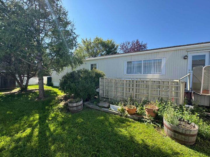 Photo de la propriété: 2300 13 Street N 271 AB T1H 4E8
