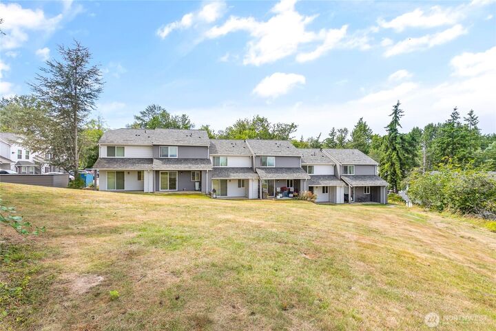 Property Photo: 4240 Wintergreen Lane 131 WA 98226