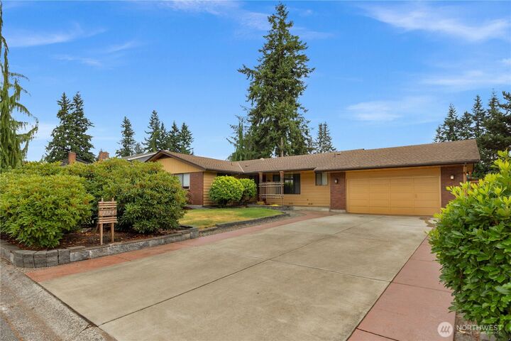 Property Photo: 2124 104th Street SE WA 98208