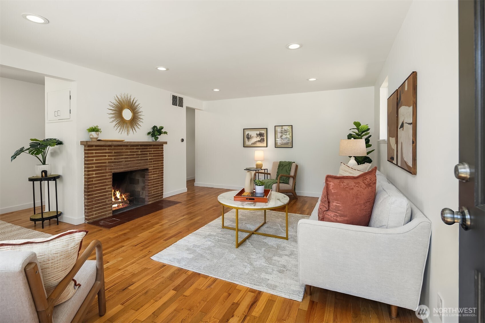 Property Photo: 6827 25th Avenue NE WA 98115
