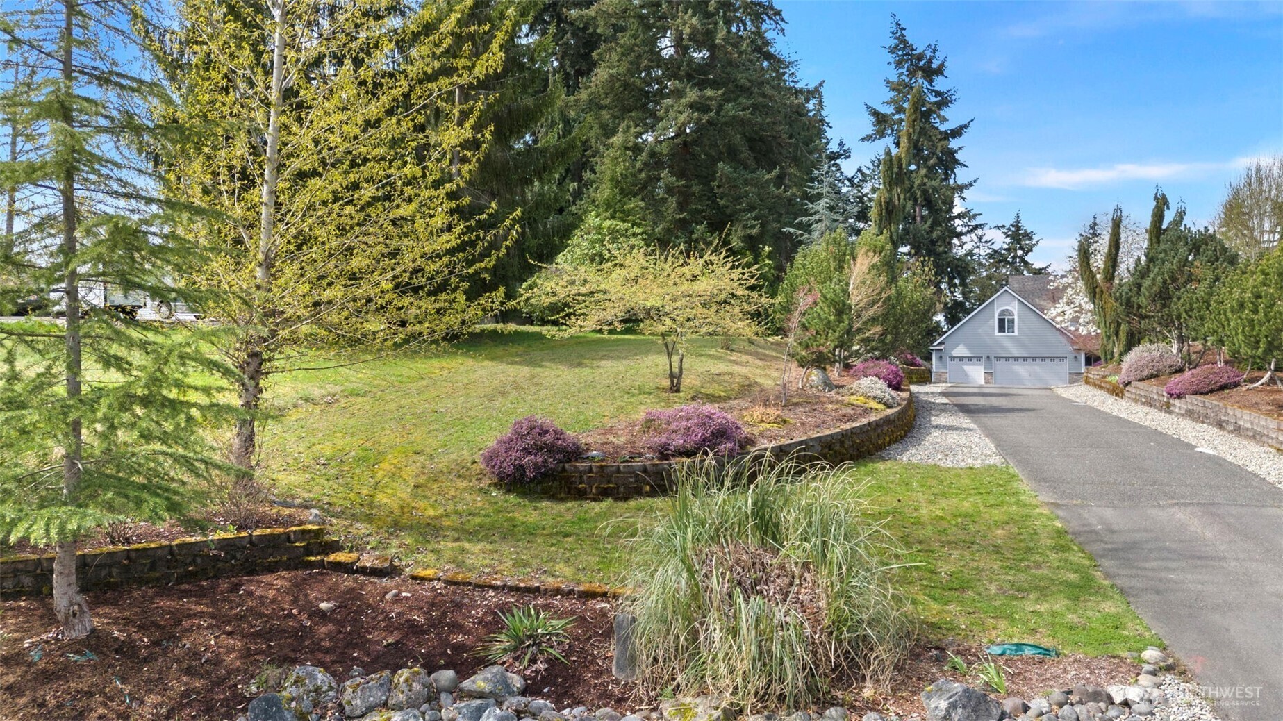 Property Photo: 1716 7th Street SE WA 98372