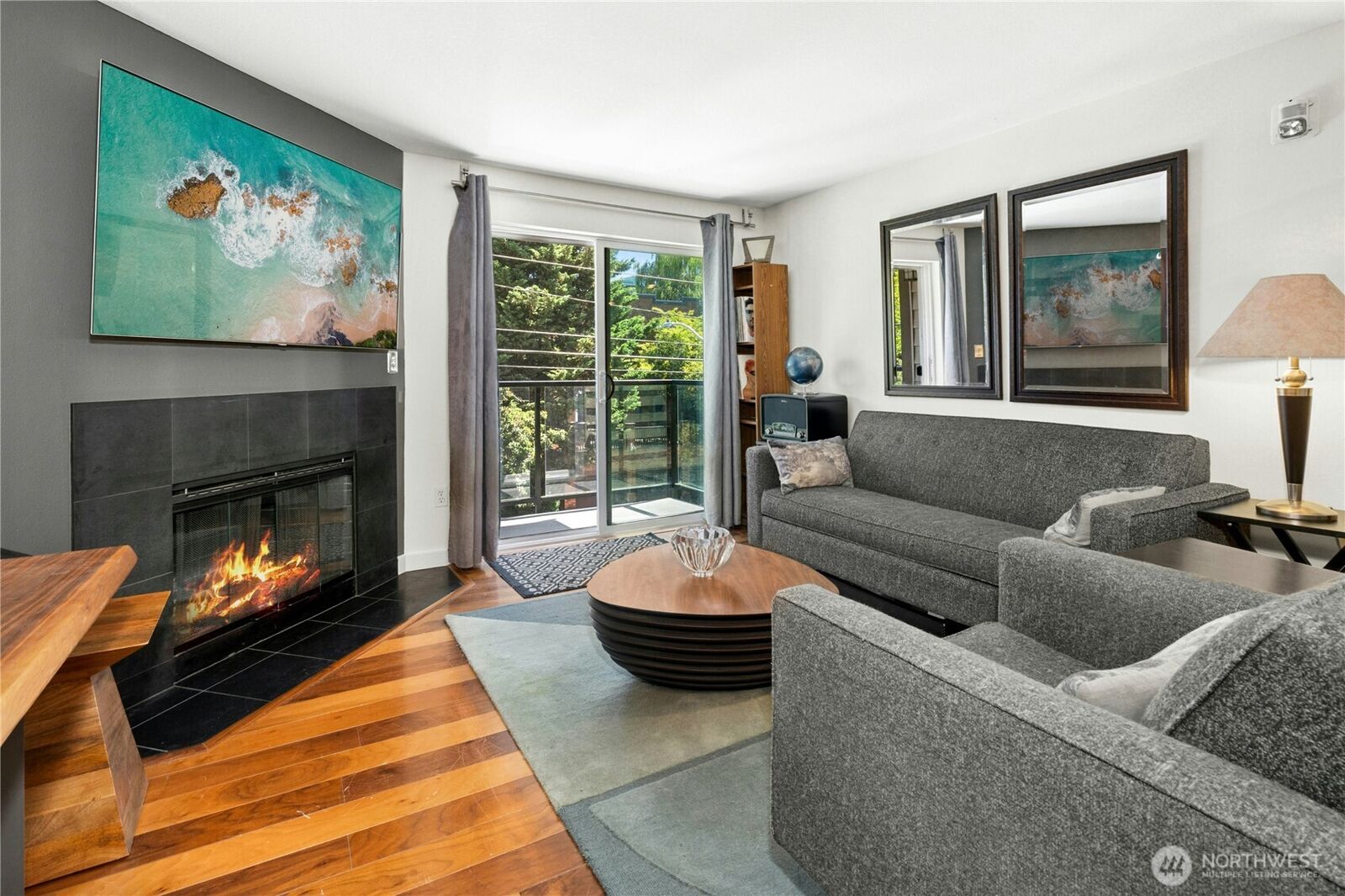 Property Photo: 231 Belmont Avenue E 310 WA 98102