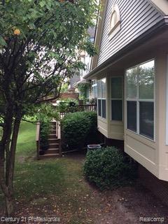 Property Photo:  1533 Covington Crossing 16  MI 48390 