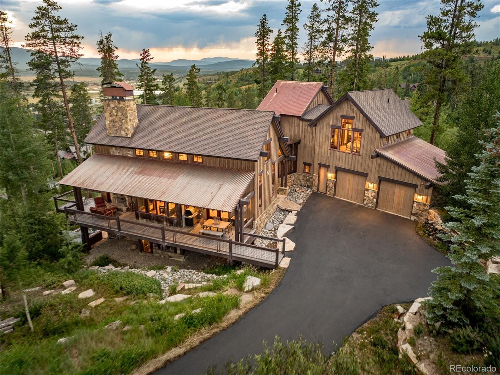 Property Photo: 1555 Rendezvous Road CO 80442