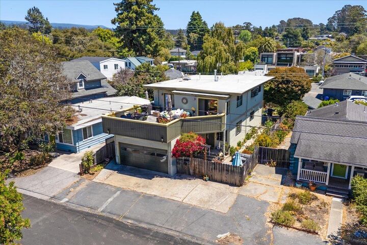 Property Photo:  522 Oak Drive  CA 95010 