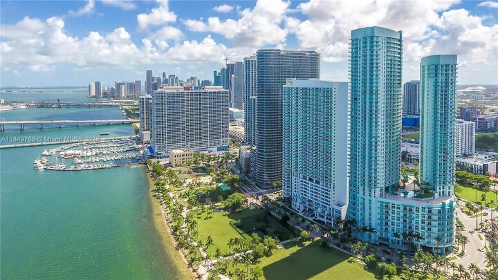 Property Photo:  1900 N Bayshore Dr 2316  FL 33132 