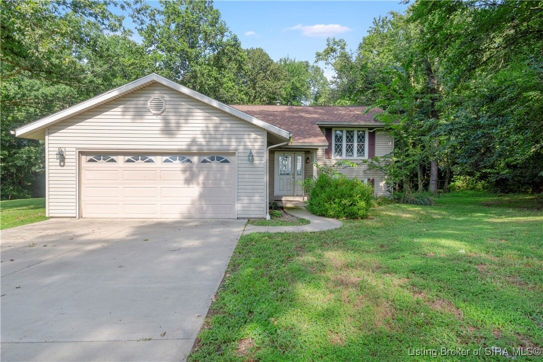 Property Photo:  7859 S 250 E  IN 47532 