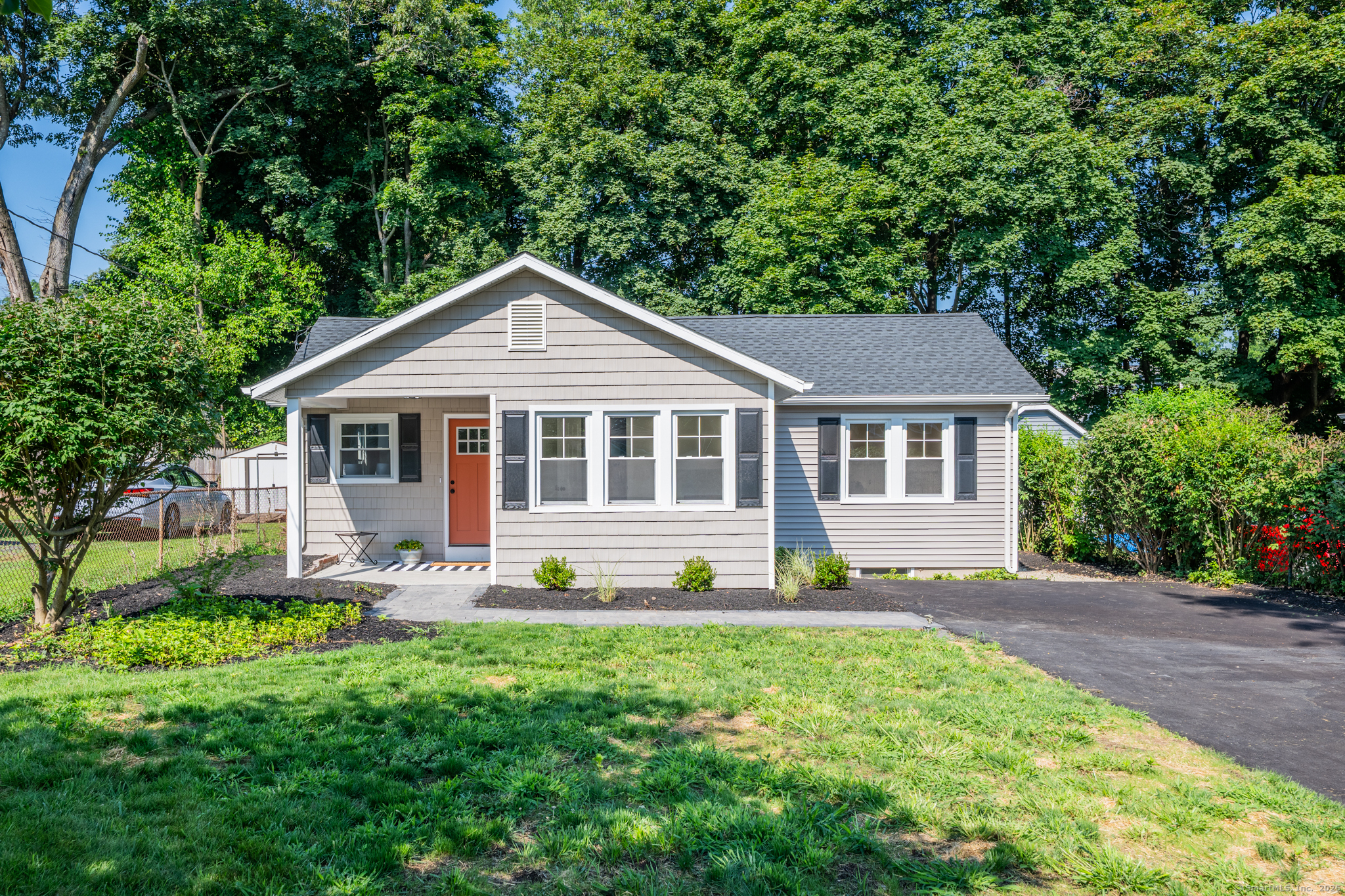Property Photo: 84 Overlook Avenue CT 06010