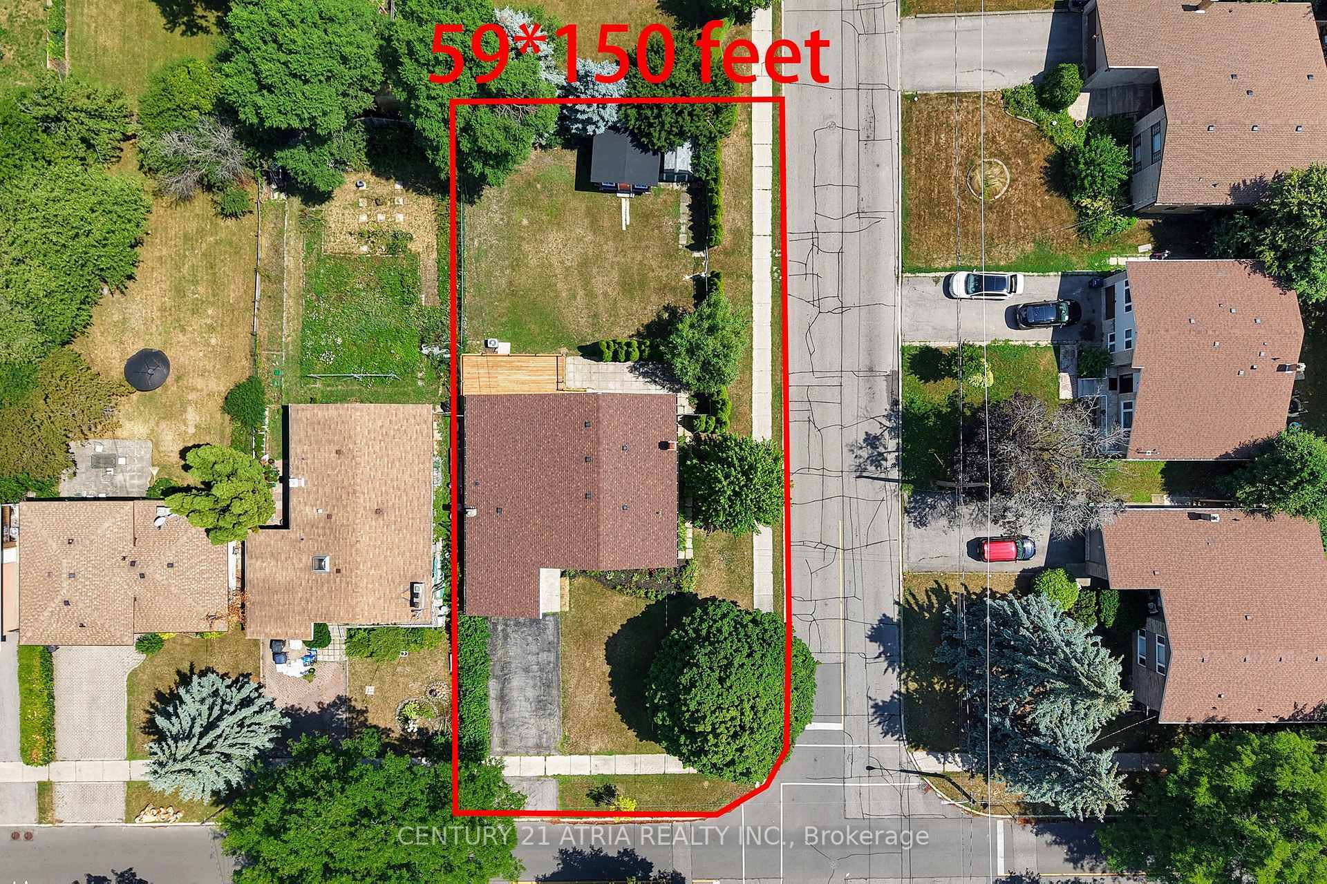 Photo de la propriété: 67 Chelmsford Avenue ON M2R 2W5