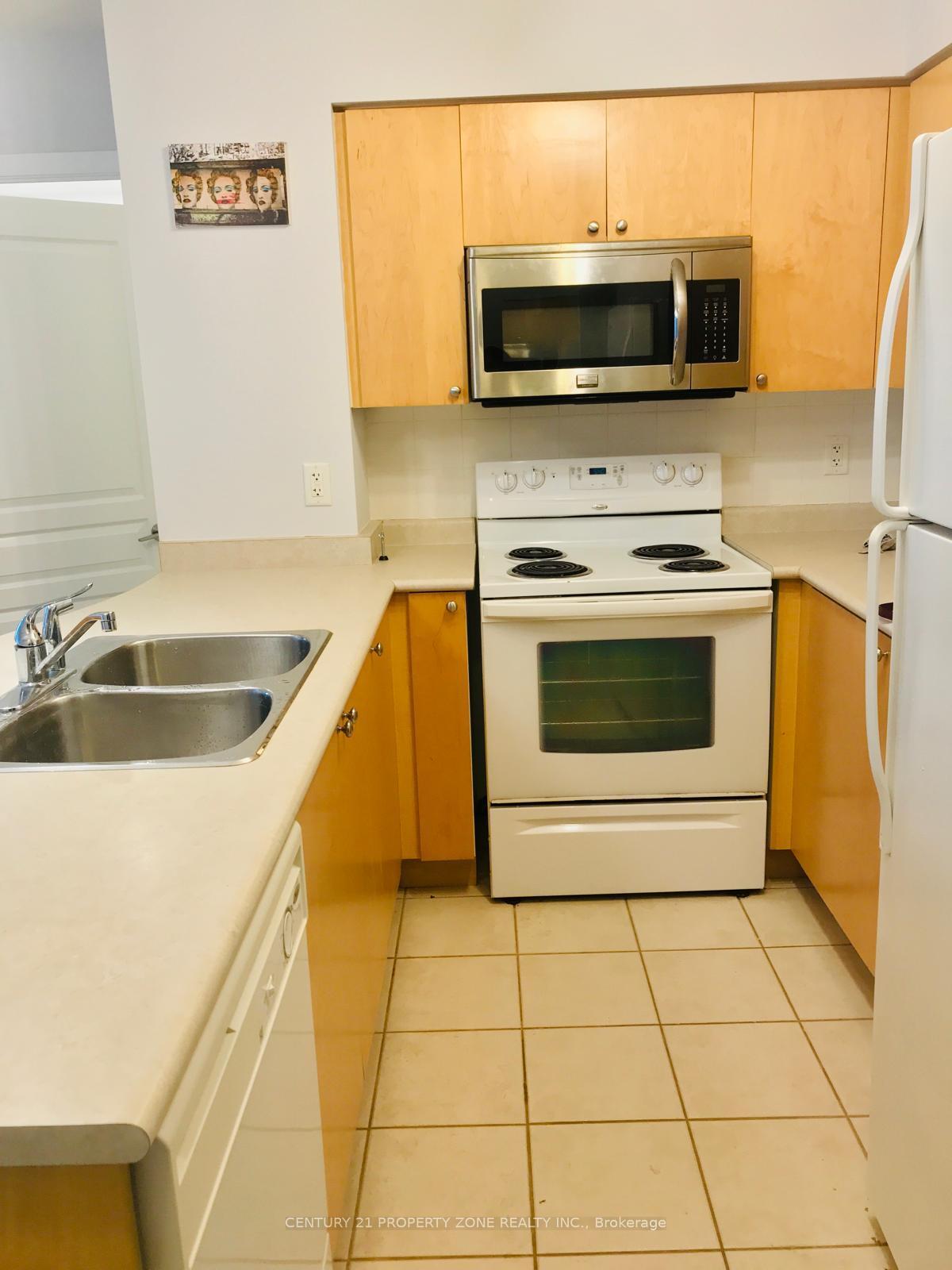 Property Photo: 18 Yonge Street 2614 ON M5E 1Z8