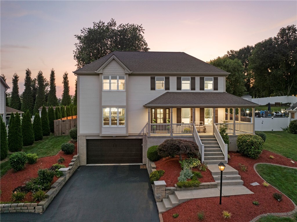 Property Photo: 124 Dolores Dr PA 15642