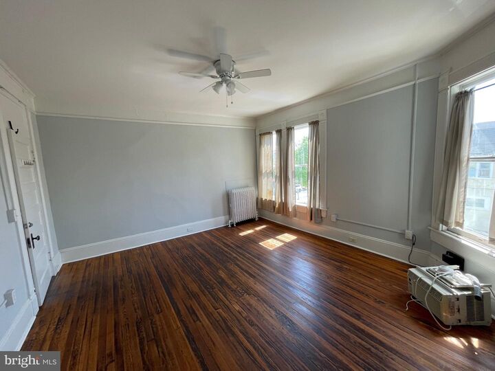 Property Photo:  1122 Caroline Street 3  VA 22401 