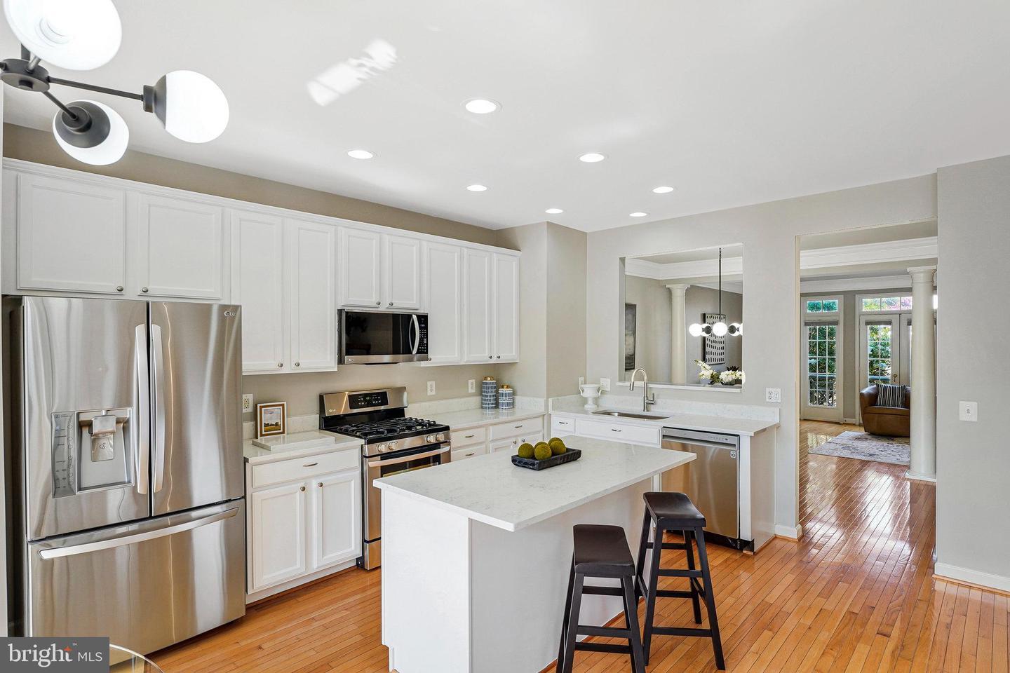 Property Photo: 19086 Pileated Terrace VA 20176