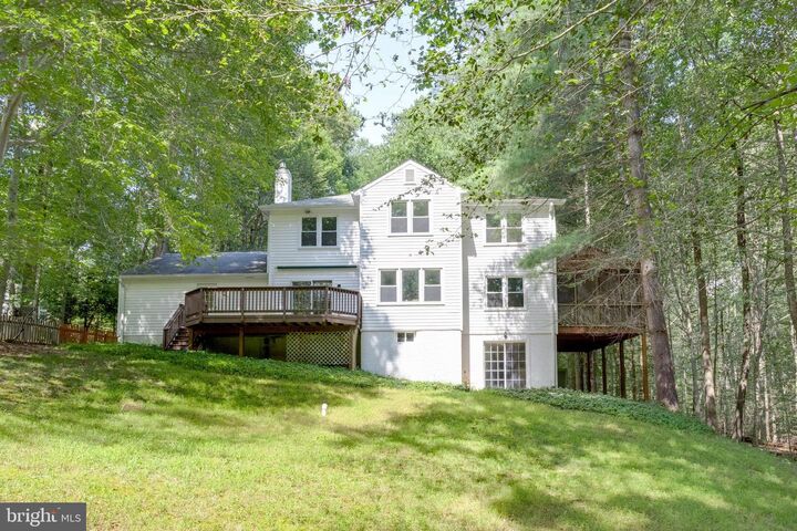 Property Photo:  11841 Clara Way  VA 22039 