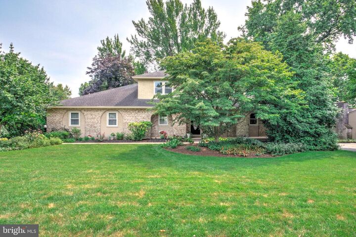 Property Photo: 3312 Cochran Drive PA 17601