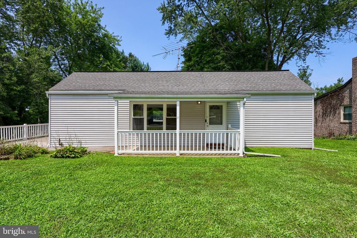 Property Photo: 81 Buch Avenue PA 17601