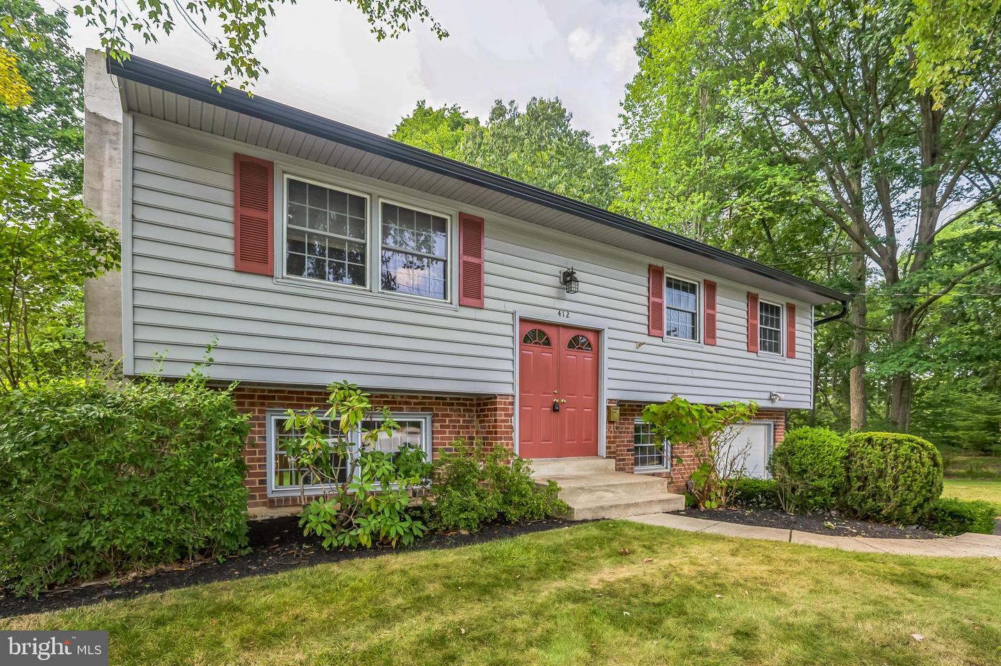 Property Photo: 412 Norway Drive PA 19446