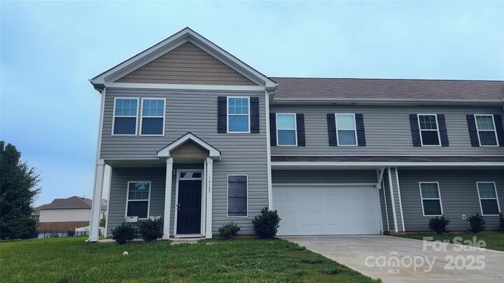 Property Photo: 14727 Choate Circle NC 28273