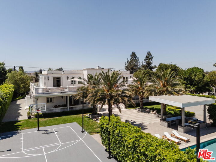Property Photo:  16805 Rayen St  CA 91343 