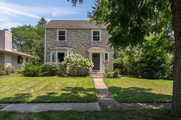 Property Photo:  1054 Grandon Avenue  OH 43209 